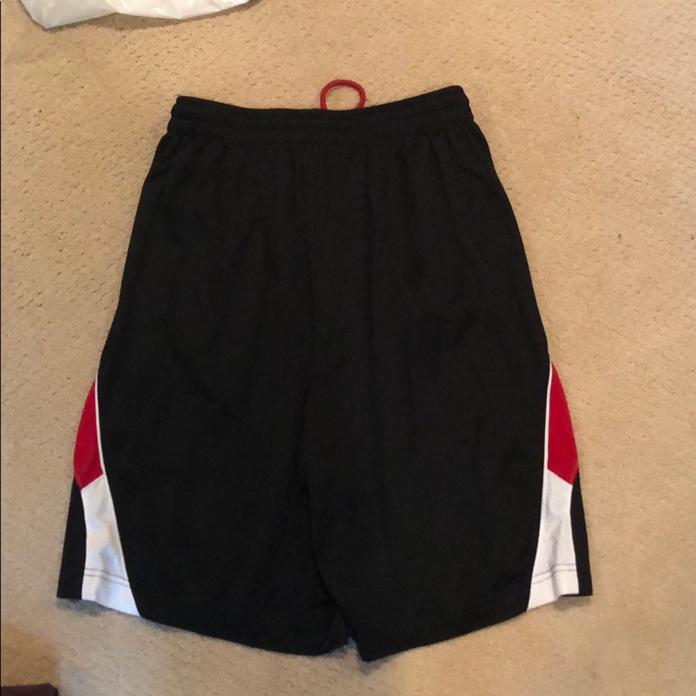 Jordan shorts - Picture 3 of 4